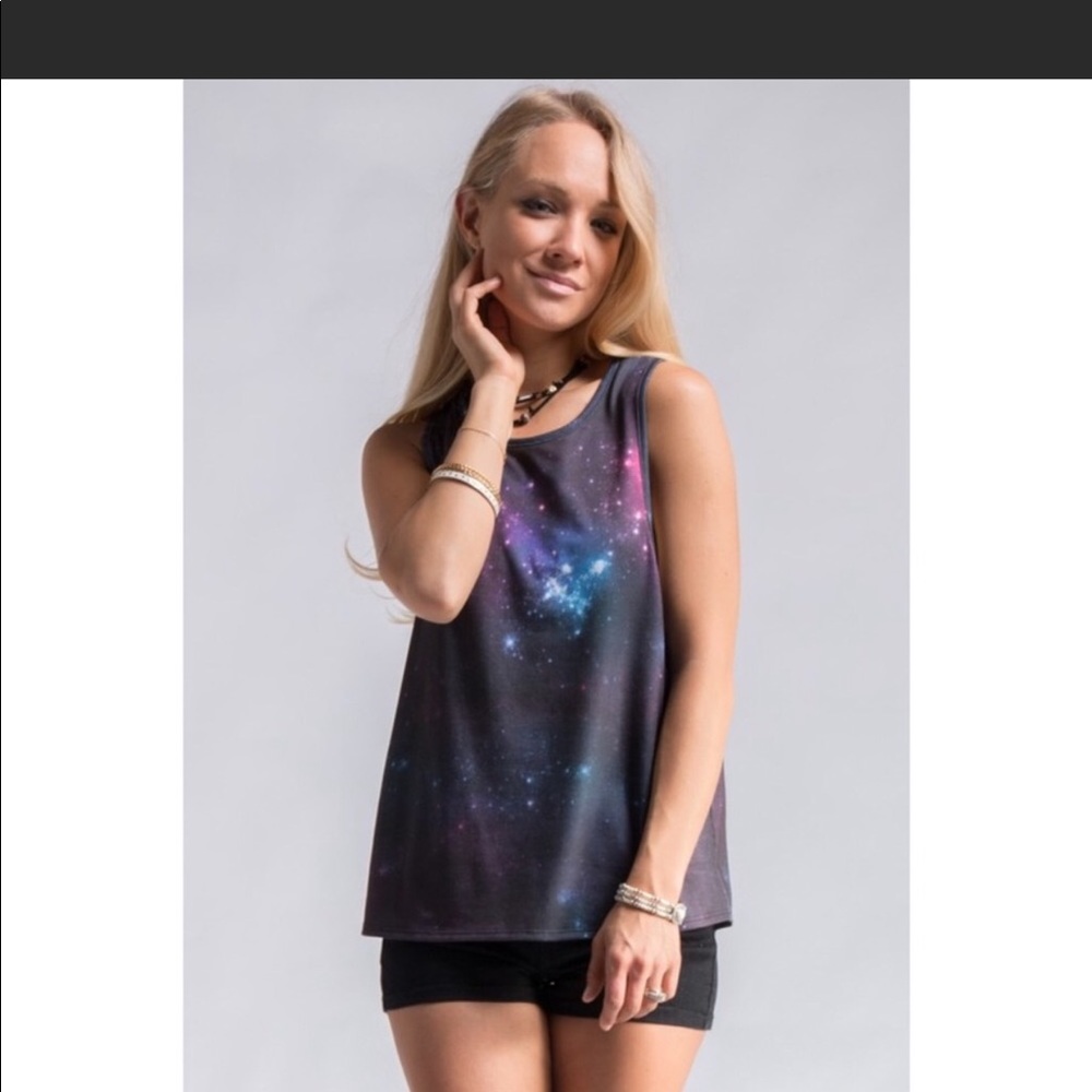 💫GALAXY TANK 💫 - Picture 2 of 3